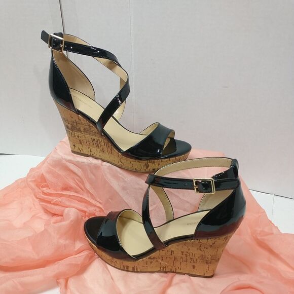 Liz Claiborne Womens 7M Platform Wedge Harmond  Sandals. Color Black. - Picture 4 of 11